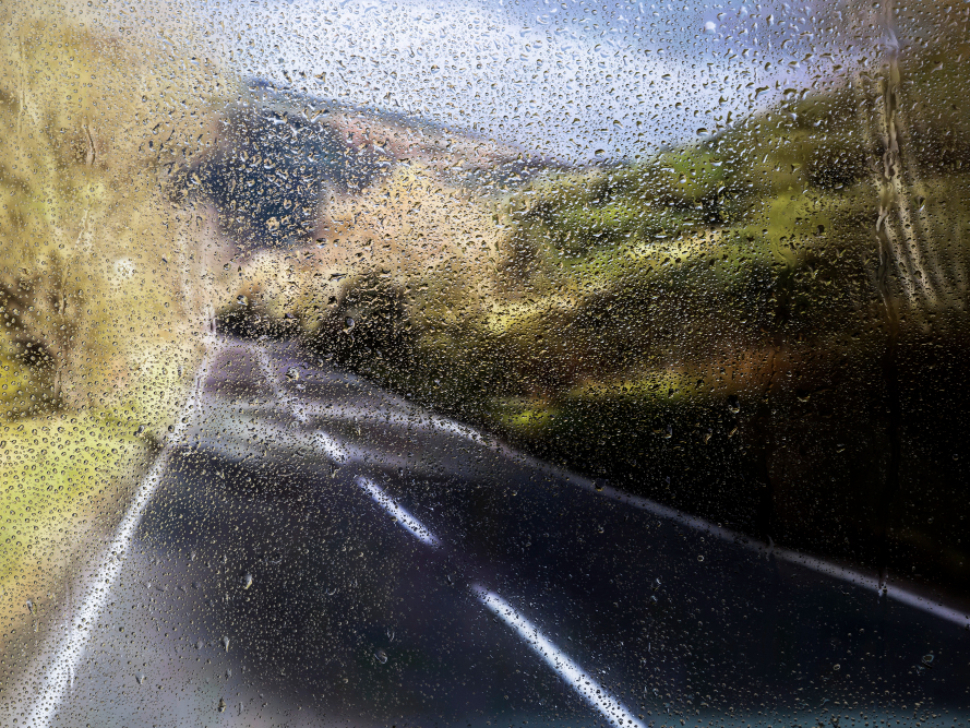 “Diagnóstico y mantenimiento de vehículo en taller Buitrago Centros.”