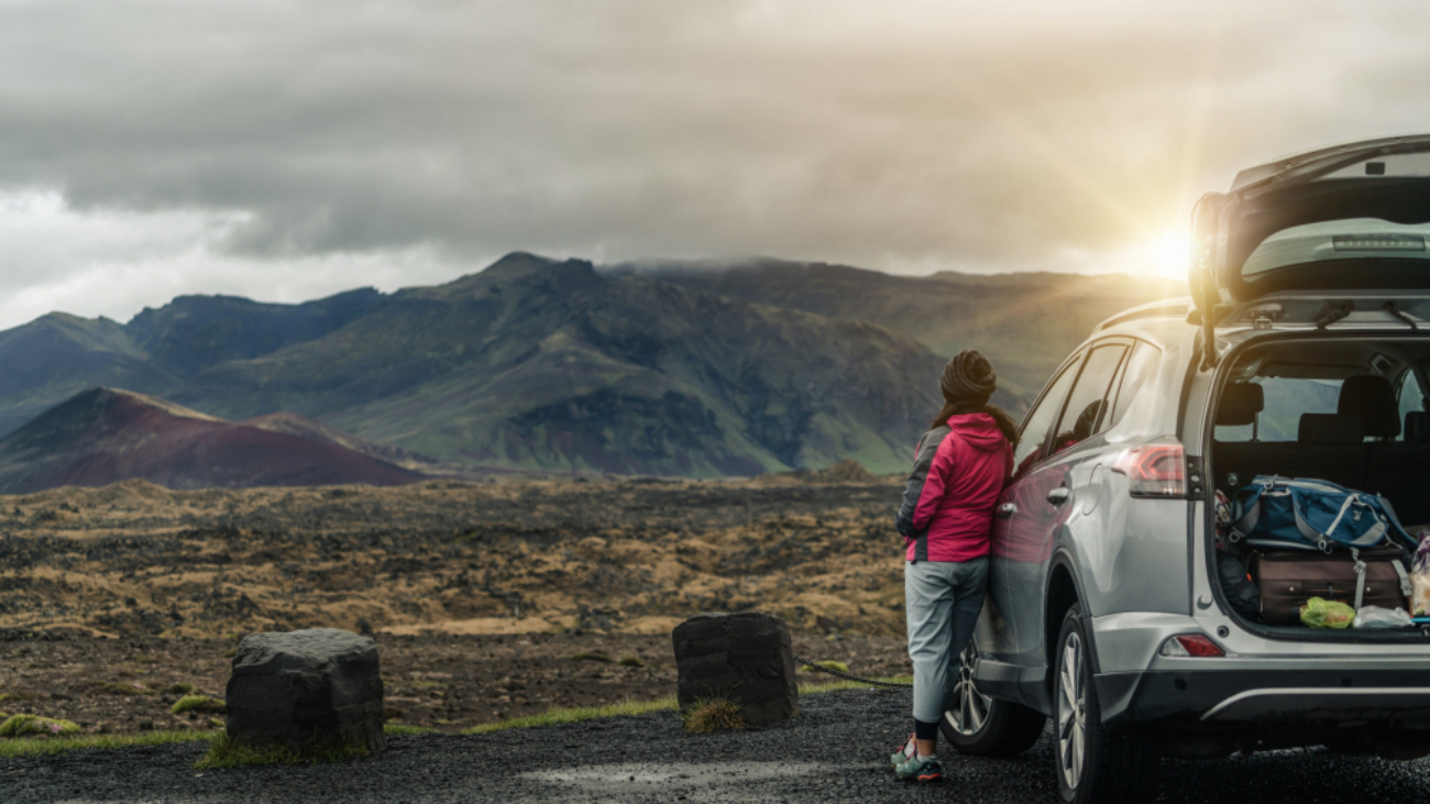 Vehículo en taller durante revisión completa antes de viaje de Semana Santa.